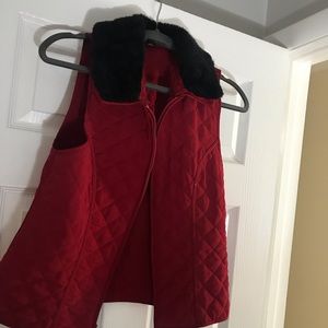 Red vest with removable faux fur collar